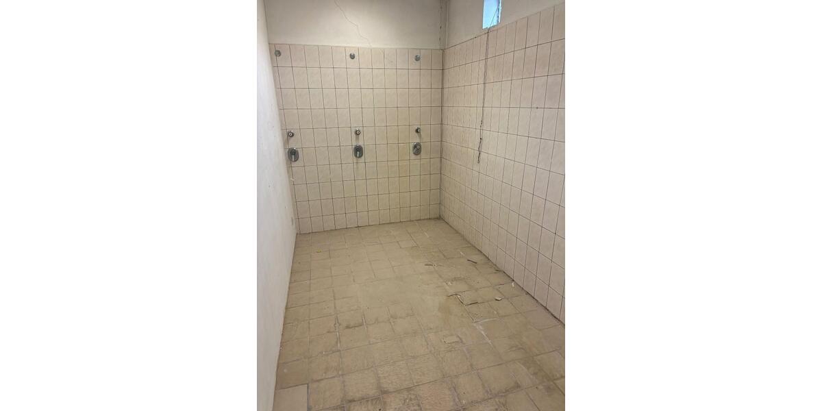 Provisionsfrei* Gewerbehof - 2 Bürogebäude, 240 m² Lager & 13 Garagen direkt am Wasser - Gewerbeobjekt Bremerhaven Fischereihafen (Stadtteil) | Angebot:24480932