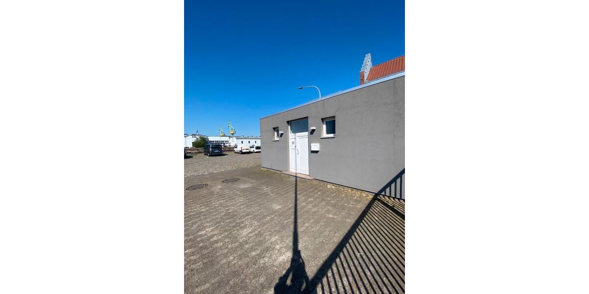 Provisionsfrei* Gewerbehof - 2 Bürogebäude, 240 m² Lager & 13 Garagen direkt am Wasser - Gewerbeobjekt Bremerhaven Fischereihafen (Stadtteil) | Angebot:24480932