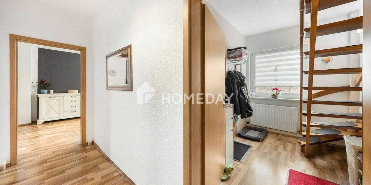 Reihenmittelhaus Bremerhaven Lehe - 7 Zimmer, 185 m&sup2;, 269.000&euro; | Angebot:25302951
