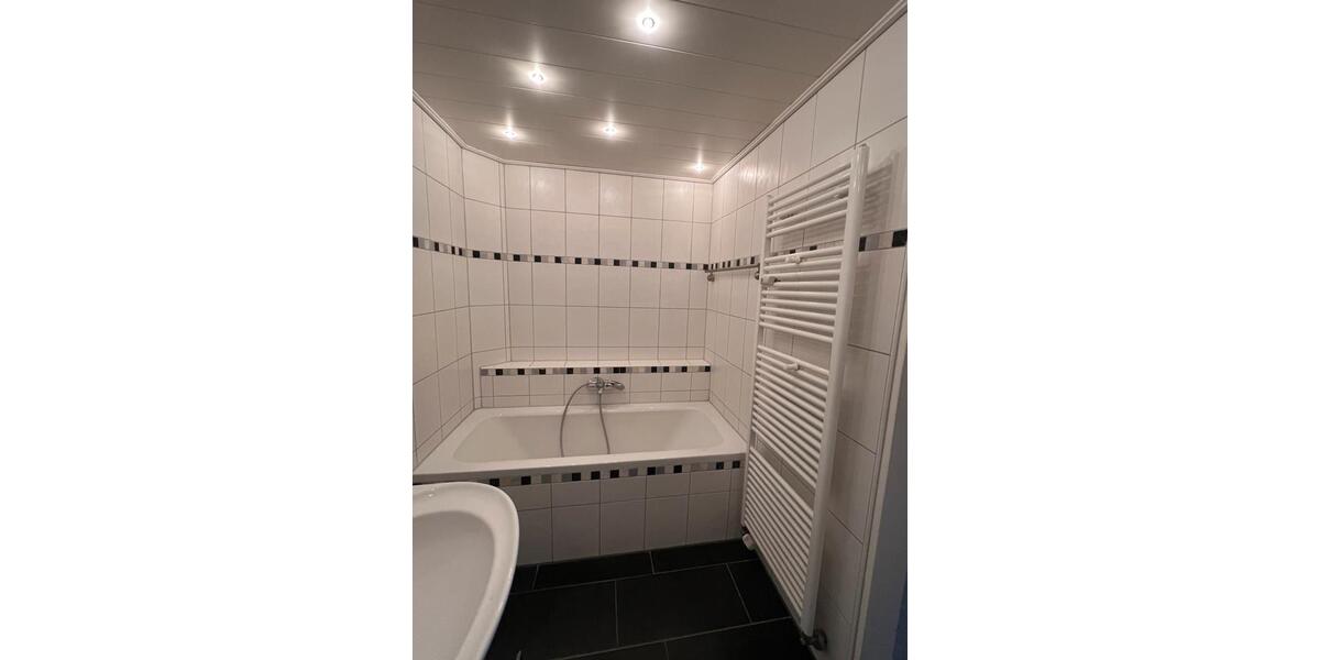 Etagenwohnung Loxstedt - 2 Zimmer, 100 m&sup2;, 695&euro; | Angebot:26383598