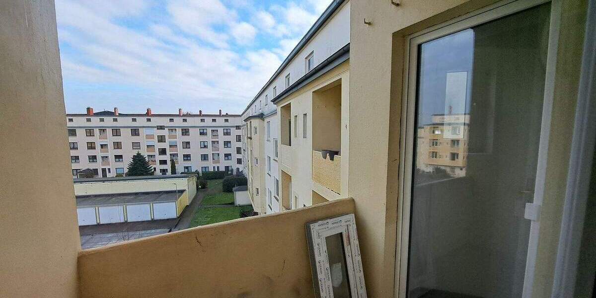 Etagenwohnung Bremerhaven Lehe - 3 Zimmer, 79 m&sup2;, 550&euro; | Angebot:25779711