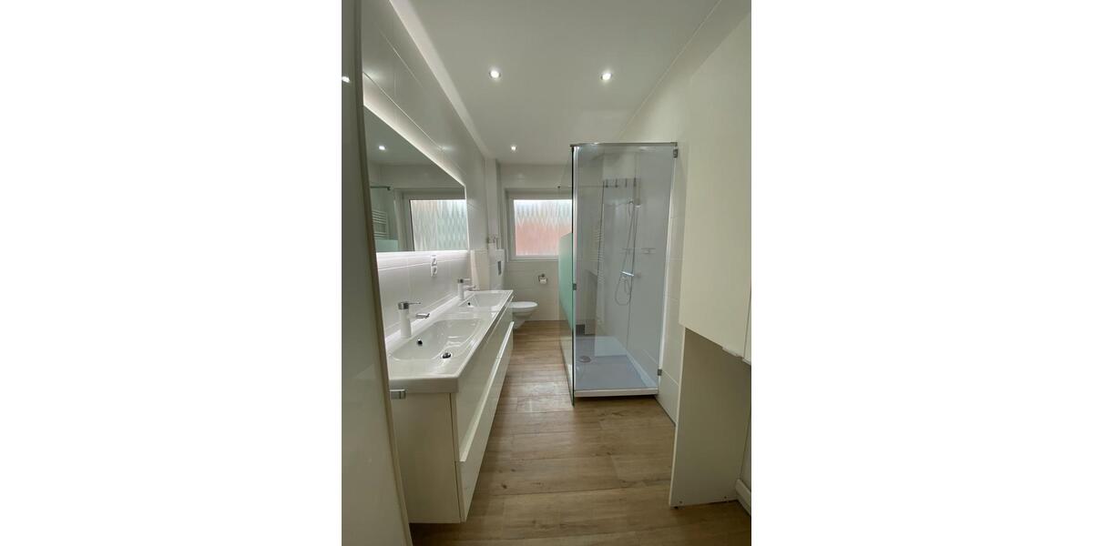 Etagenwohnung Bremerhaven Geestemünde - 3 Zimmer, 92 m&sup2;, 135.000&euro; | Angebot:27250964