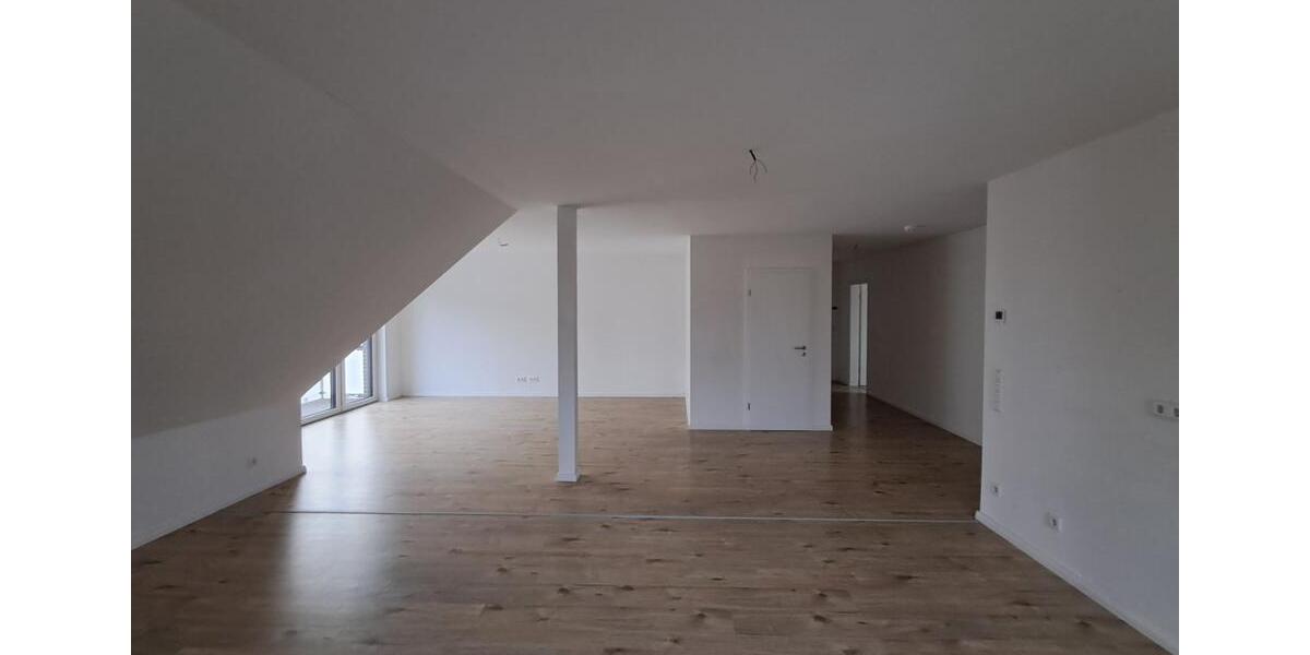 Anfragen NUR per E-Mail. Beliebte Wulsdorf. Bj 2022. Gepflegte 3-Zimmer 87 qm Wohnung mit offener Küche, Balkon, Aufzug, GarderobenraumAK, Fußbodenheizung und PKW-Stellplatz. 3 zimmer