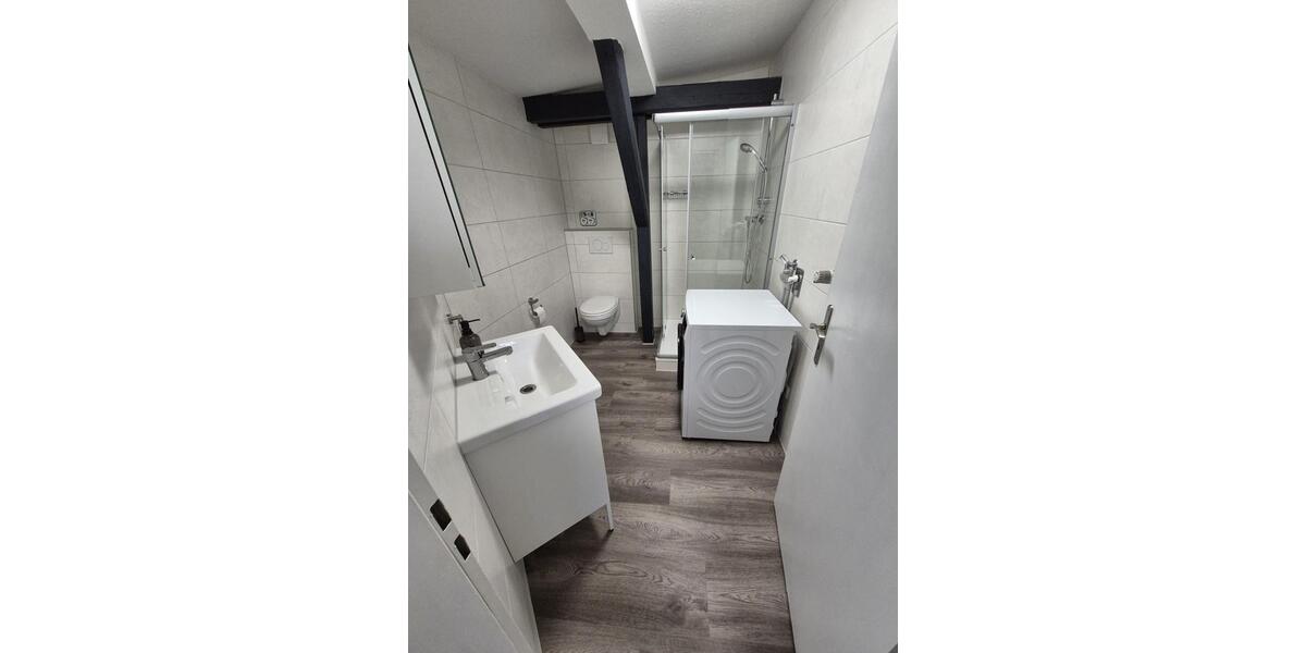 Dachgeschoßwohnung Bremerhaven Lehe - 3 Zimmer, 77 m&sup2;, 109.000&euro; | Angebot:24845148