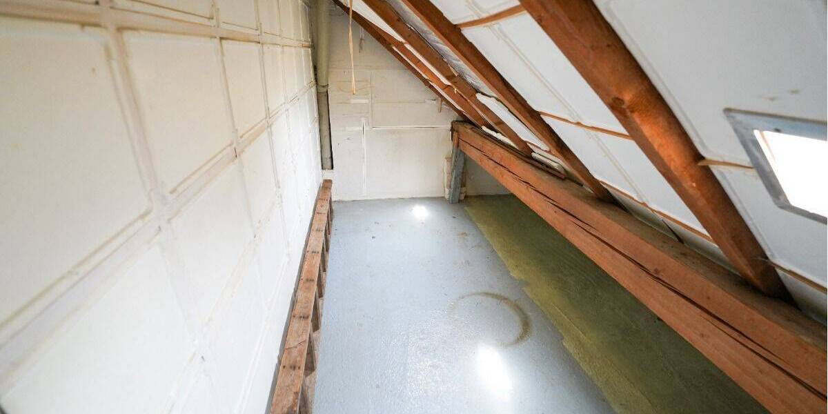 Einfamilienhaus Bremerhaven Schiffdorferdamm - 4 Zimmer, 112 m&sup2;, 219.000&euro; | Angebot:26824916