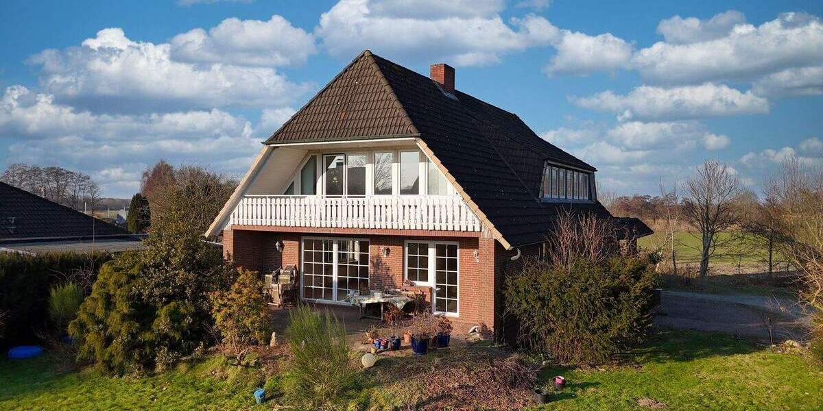 Einfamilienhaus Loxstedt Nesse - 5 Zimmer, 202 m&sup2;, 395.000&euro; | Angebot:25744108