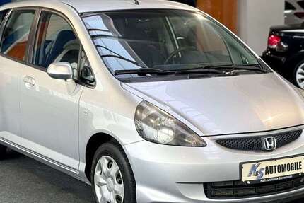 Honda Jazz 74.500 km 4.650 &euro; Bremerhaven 27568