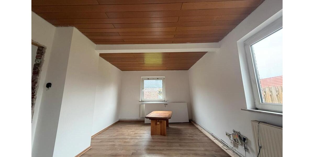 Einfamilienhaus Nordenham - 3.5 Zimmer, 90 m&sup2;, 900&euro; | Angebot:25892934