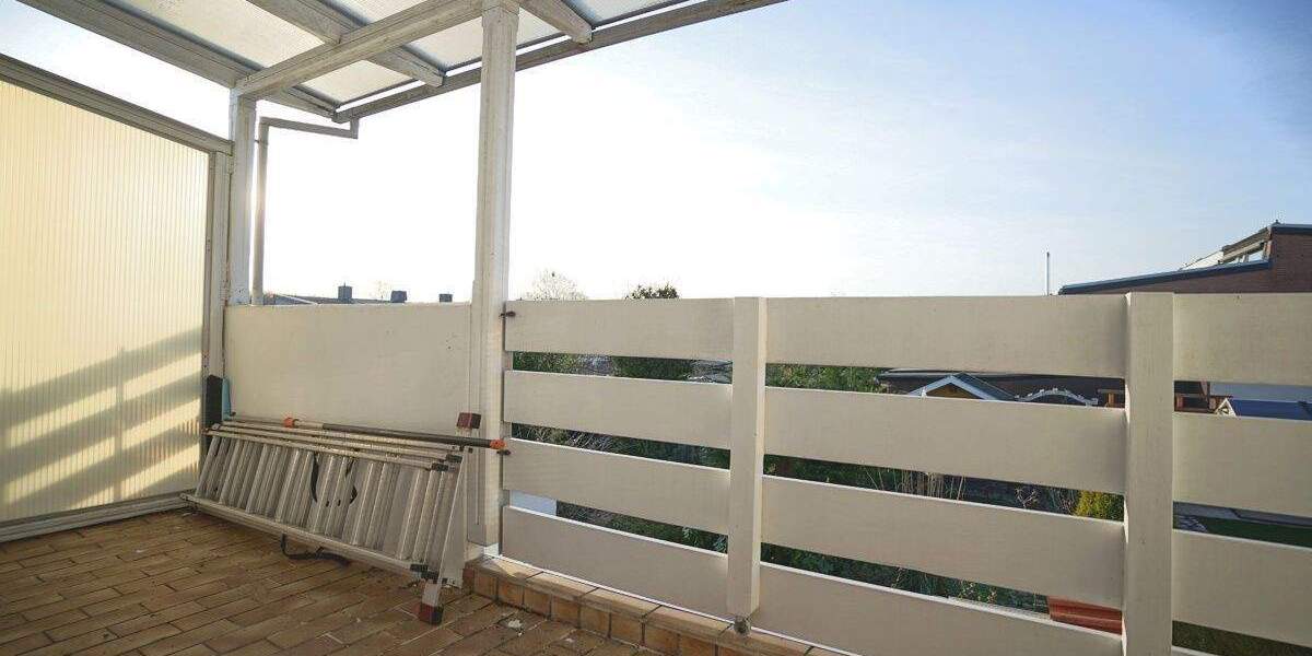 Reihenmittelhaus Bremerhaven Lehe - 4 Zimmer, 95 m&sup2;, 219.000&euro; | Angebot:24723552