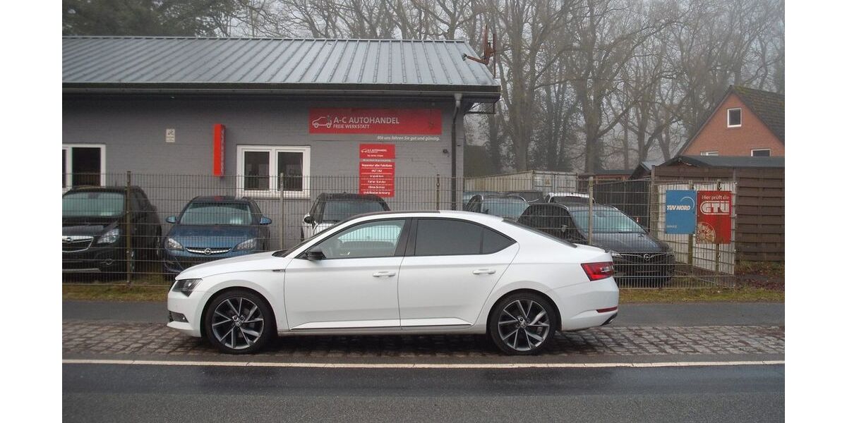 Skoda Superb 255.223 km 15.199 &euro; Loxstedt-Hahnenknoop 27612