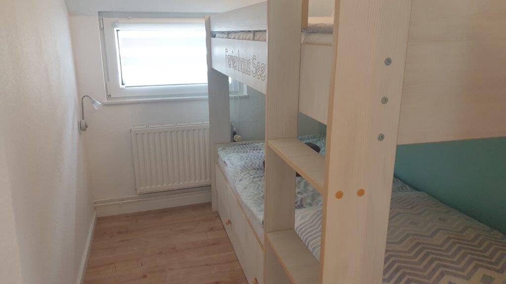 Mehrfamilienhaus, Wohnhaus Butjadingen / Burhave Burhave - 9 Zimmer, 160 m&sup2;, 639.000&euro; | Angebot:26155314
