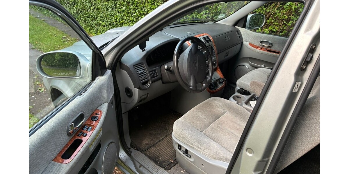 Kia Carnival II 231.794 km 2.500 &euro; Loxstedt 27612