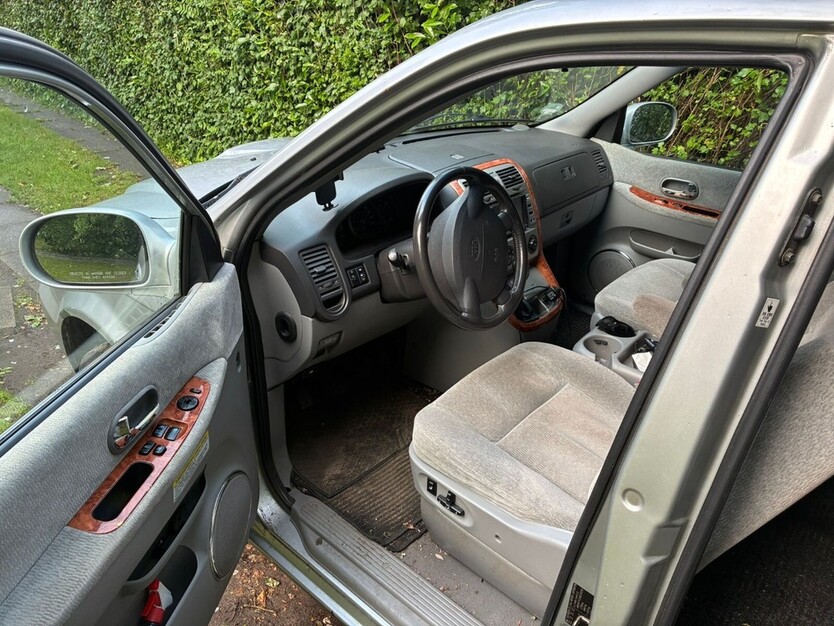 Kia Carnival II 231.794 km 2.500 € Loxstedt 27612