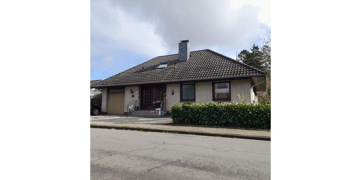 Einfamilienhaus Brake (Unterweser) Kirchhammelwarden - 5 Zimmer, 212 m&sup2;, 319.000&euro; | Angebot:25729045