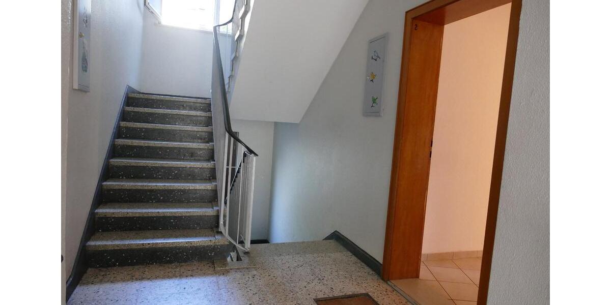 Gepflegte, helle 1.5-Zimmer-DG-Wohnung in Bremerhaven 1 zimmer