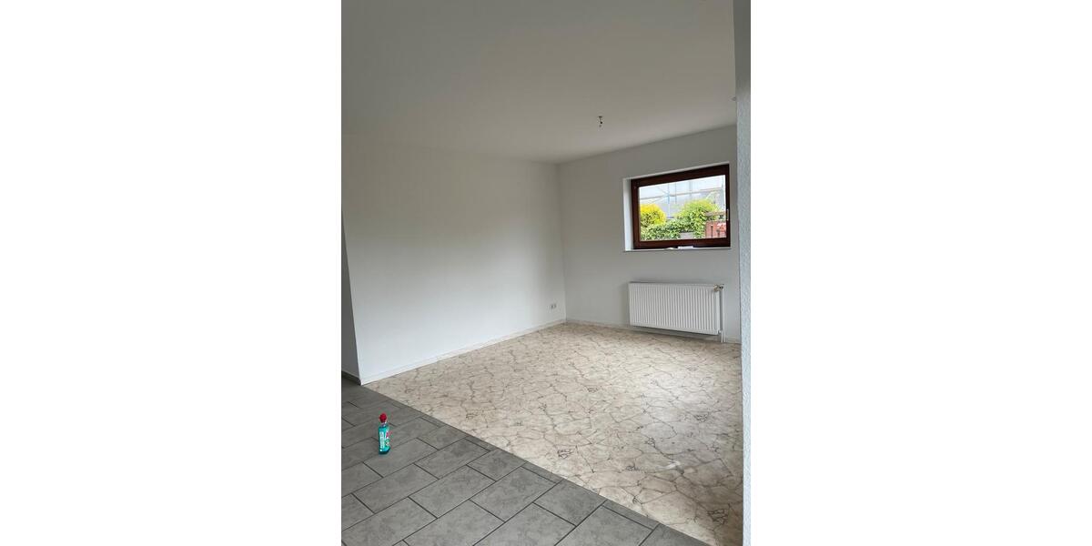 Erdgeschoßwohnung Brake (Unterweser) - 4 Zimmer, 94 m&sup2;, 740&euro; | Angebot:26655670