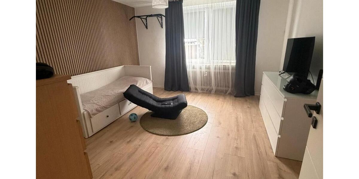 Erdgeschoßwohnung Bremerhaven Geestemünde - 5 Zimmer, 135 m&sup2;, 1.590&euro; | Angebot:24719896