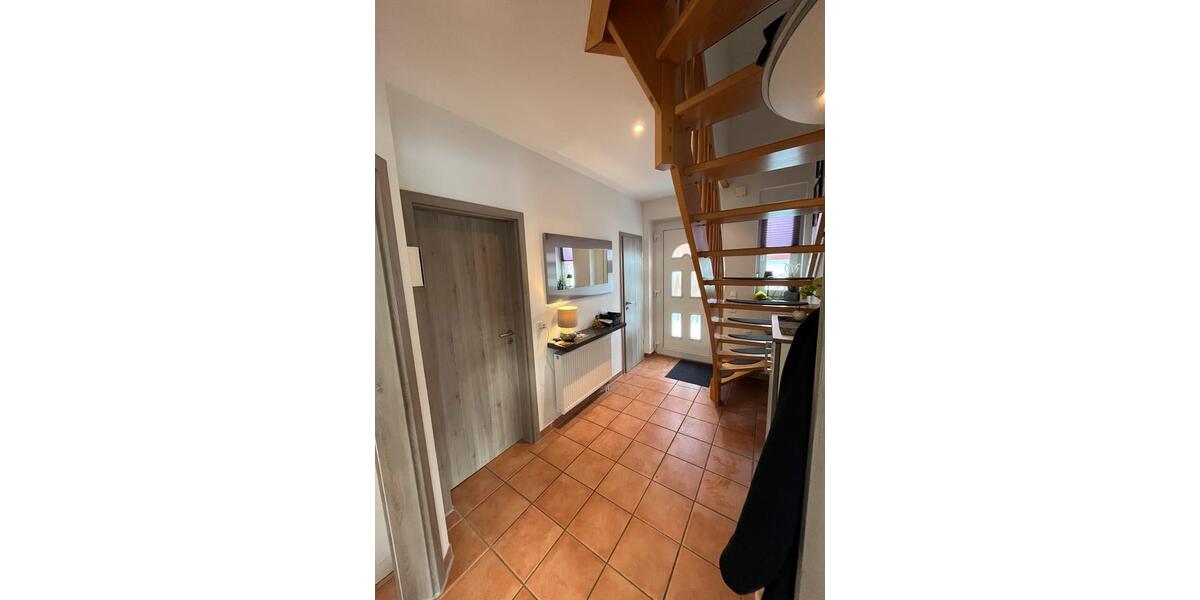 Gepflegte Doppelhaushälfte mit Garten & Terrasse in Speckenbüttel 4 zimmer