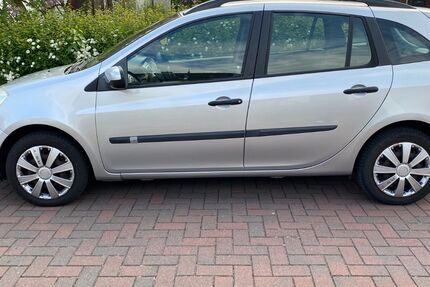 Renault Clio 150.000 km 2.990 &euro; Bremerhaven 27574