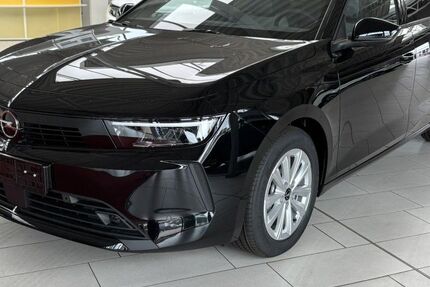 Opel Astra 3.050 km 31.490 € Wilhelmshaven 26389