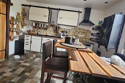 Haus Wilhelmshaven - 9 Zimmer, 240 m&sup2;, 420.000&euro; | Angebot:26522213