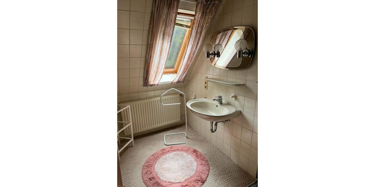 Einfamilienhaus Schiffdorf - 6 Zimmer, 140 m&sup2;, 249.000&euro; | Angebot:27120577