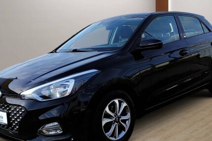 Hyundai i20 71.600 km 10.990 &euro; Bremerhaven 27568