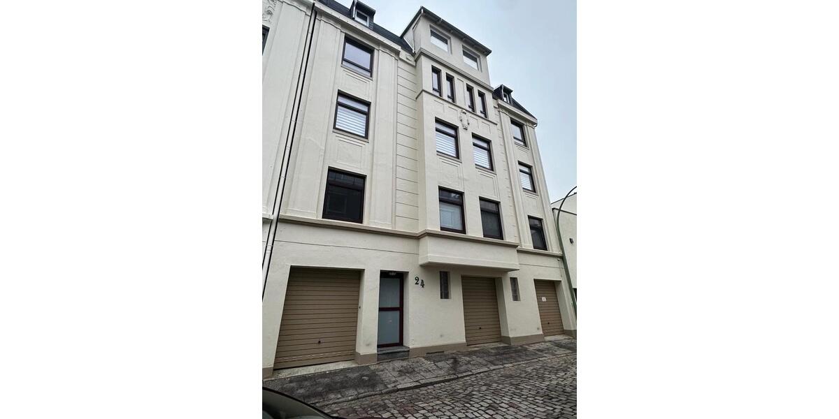 Dachgeschoßwohnung Bremerhaven Mitte - 4 Zimmer, 94 m&sup2;, 129.000&euro; | Angebot:26588513