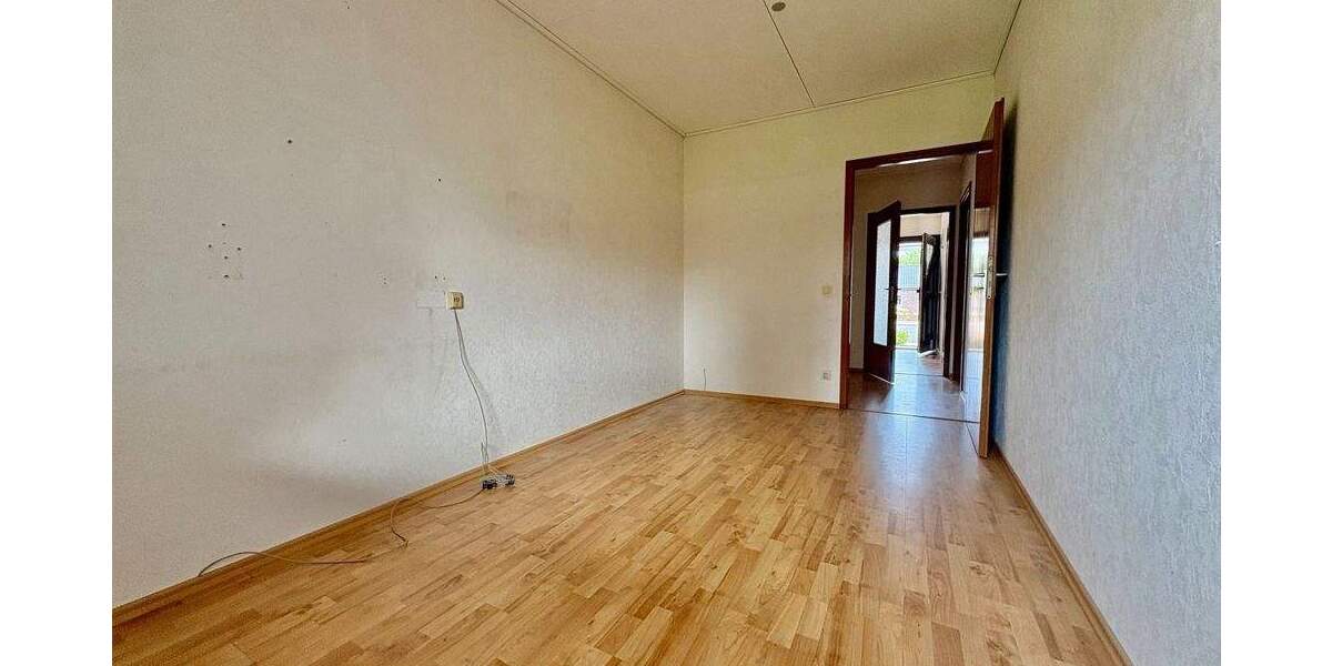 Einfamilienhaus Nordenham / Einswarden Einswarden - 4 Zimmer, 102 m&sup2;, 225.000&euro; | Angebot:25730039