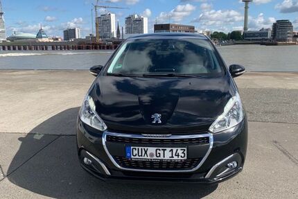 Peugeot 208 102.000 km 6.900 &euro; Schiffdorf 27619
