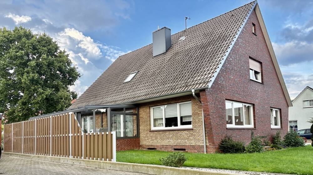 Einfamilienhaus Nordenham - 7 Zimmer, 188 m&sup2;, 349.000&euro; | Angebot:26153978