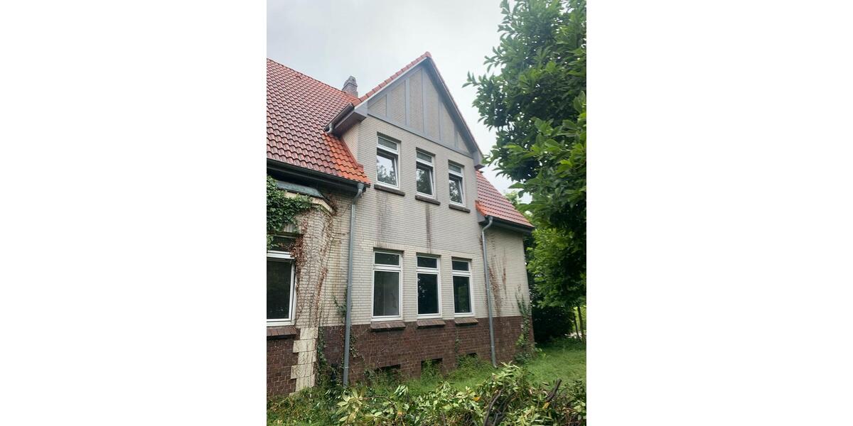 Villa Beverstedt - 9 Zimmer, 260 m&sup2;, 230.000&euro; | Angebot:27144683
