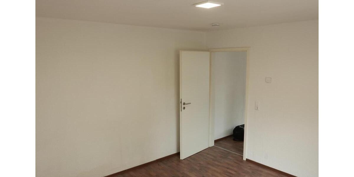 3-Zimmer Wohnung mit Küche und Fußbodenheizung in Brake 3 zimmer