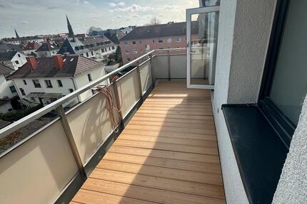 Wohnung Bremerhaven Mitte - 4 Zimmer, 90 m&sup2;, 850&euro; | Angebot:25571730