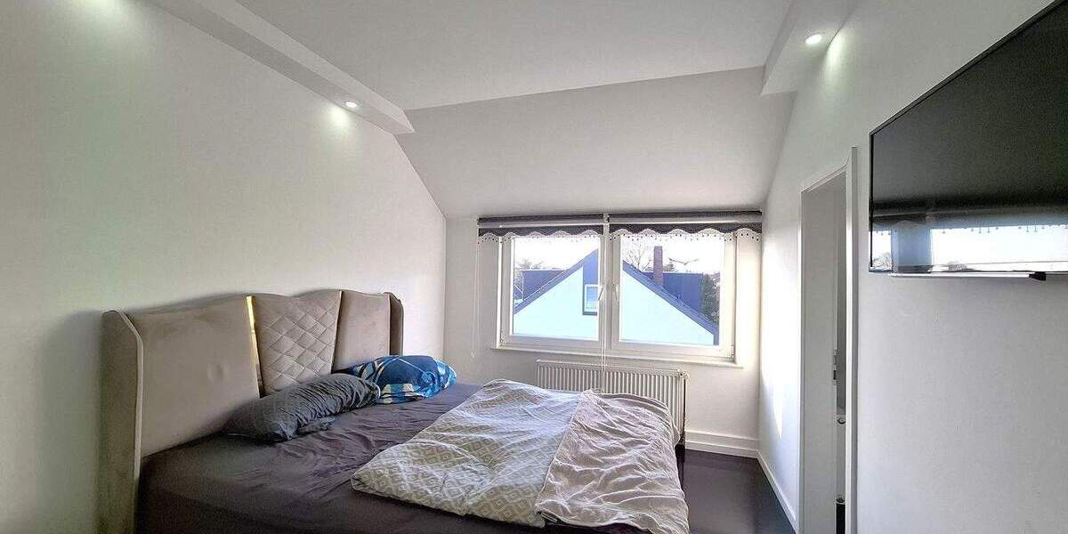 Mehrfamilienhaus, Wohnhaus Nordenham - 8 Zimmer, 192 m&sup2;, 329.000&euro; | Angebot:25735311