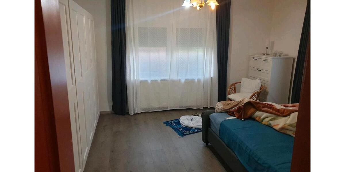 Einfamilienhaus Brake (Unterweser) - 6 Zimmer, 120 m&sup2;, 179.000&euro; | Angebot:25377843