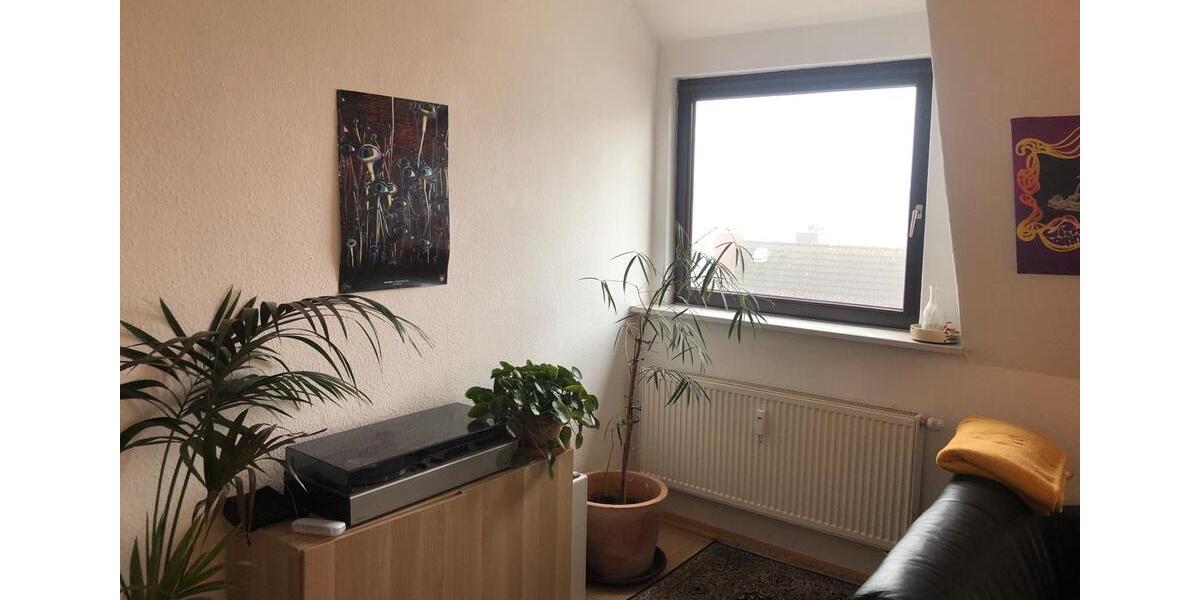 Dachgeschoßwohnung Bremerhaven Geestemünde - 3 Zimmer, 80 m&sup2;, 540&euro; | Angebot:24509847