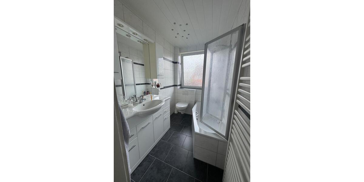 Etagenwohnung Wilhelmshaven Heppens - 3 Zimmer, 75 m&sup2;, 180.000&euro; | Angebot:26624301