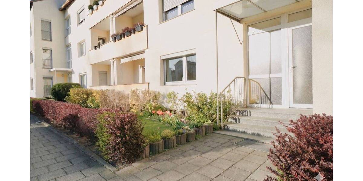 Etagenwohnung Bremerhaven Mitte - 3 Zimmer, 65 m&sup2;, 159.900&euro; | Angebot:26228780