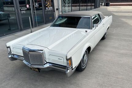 Lincoln Continental 42.911 km 28.750 € Bremen Überseestadt 28217