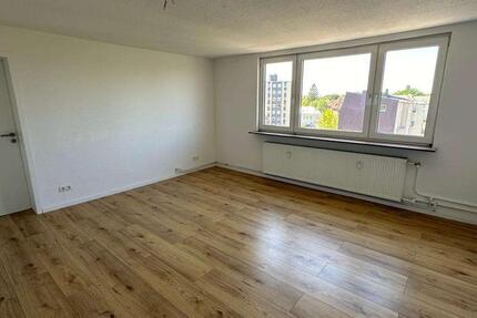 Wohnung Wilhelmshaven Heppens - 4 Zimmer, 77 m&sup2;, 450&euro; | Angebot:24535967