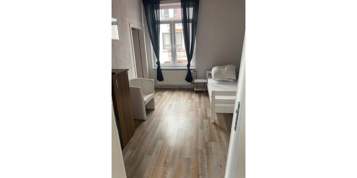 Etagenwohnung Bremerhaven Mitte - 3 Zimmer, 65 m&sup2;, 20&euro; | Angebot:26398834