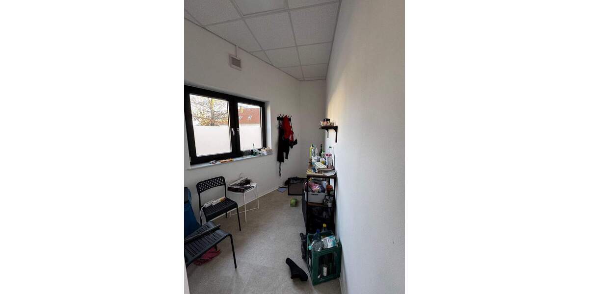 Gewerbeobjekt Butjadingen Burhave - 2 Zimmer, 600&euro; | Angebot:24699990