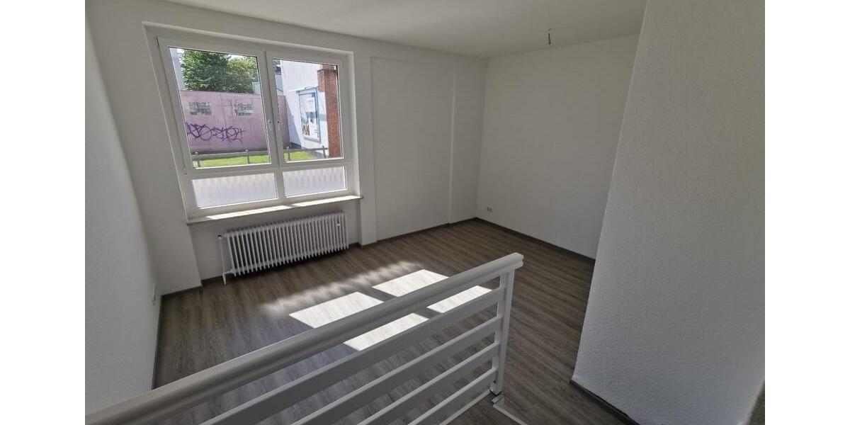 Hochparterre Bremerhaven Mitte - 1 Zimmer, 46 m&sup2;, 330&euro; | Angebot:26295568