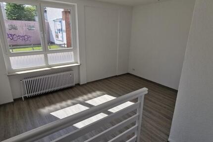 Wohnung Bremerhaven Mitte - 1 Zimmer, 46 m&sup2;, 330&euro; | Angebot:26295568