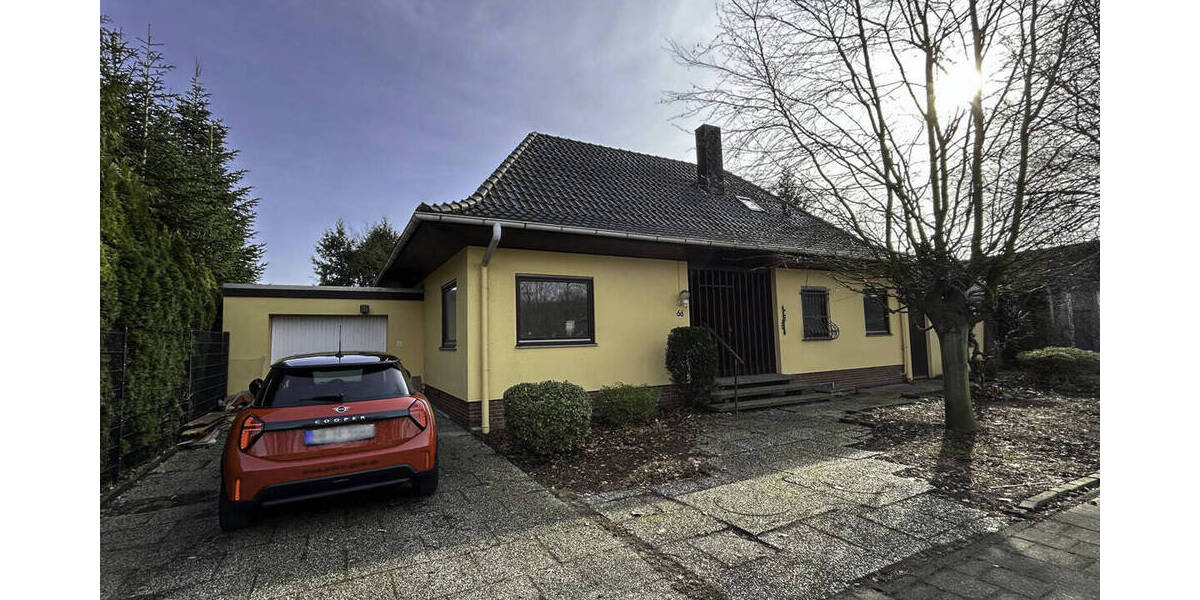 Einfamilienhaus Bremerhaven Schiffdorferdamm - 5 Zimmer, 134 m&sup2;, 325.000&euro; | Angebot:26242422