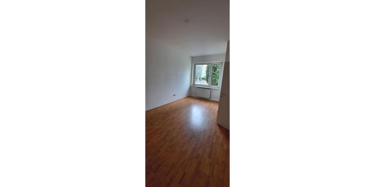Etagenwohnung Bremerhaven Mitte - 4 Zimmer, 138 m&sup2;, 828&euro; | Angebot:22093029