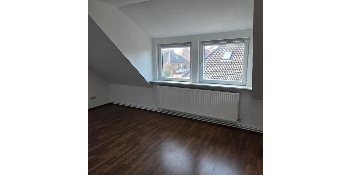 Mehrfamilienhaus, Wohnhaus Butjadingen - 4 Zimmer, 120 m&sup2;, 750&euro; | Angebot:26296308