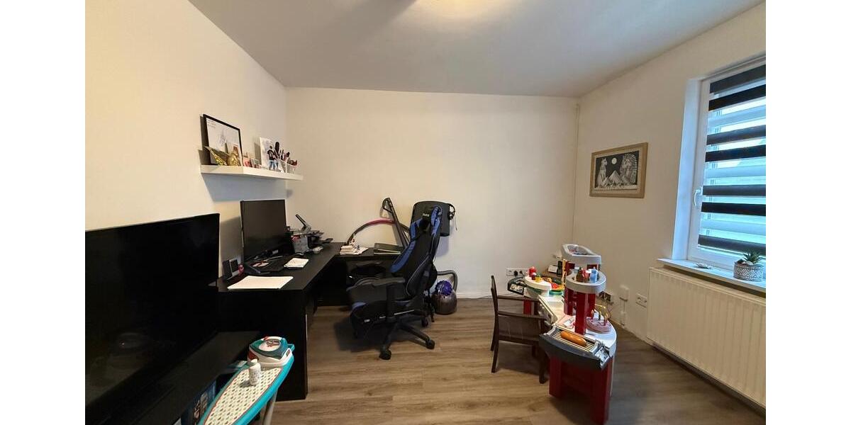 Doppelhaushälfte Nordenham - 5 Zimmer, 130 m&sup2;, 220.000&euro; | Angebot:25351763