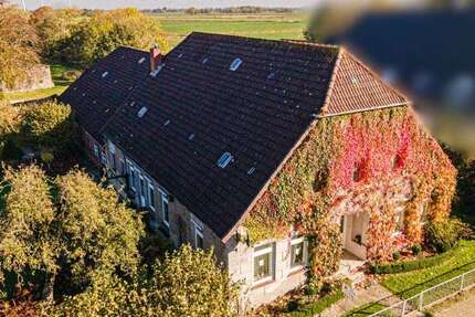 Haus zum Kaufen in Butjadingen 199.000 € 175 m² 6 zimmer